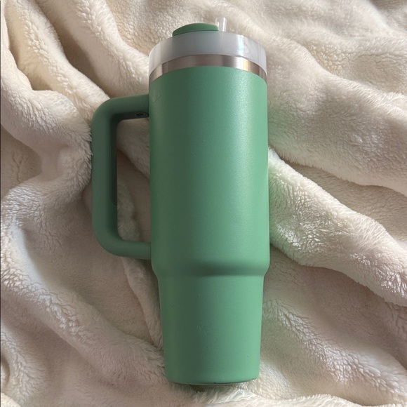 Stanley Mint Green Travel Mug with Handle - Picture 2 of 5